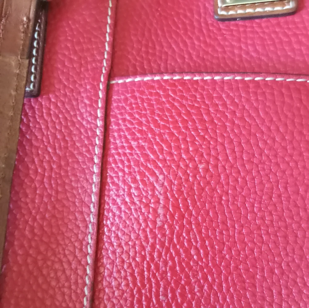 Dooney & Bourke | Lexington Red Pebble Grain Leather Tote Purse Handbag - Picture 5 of 16